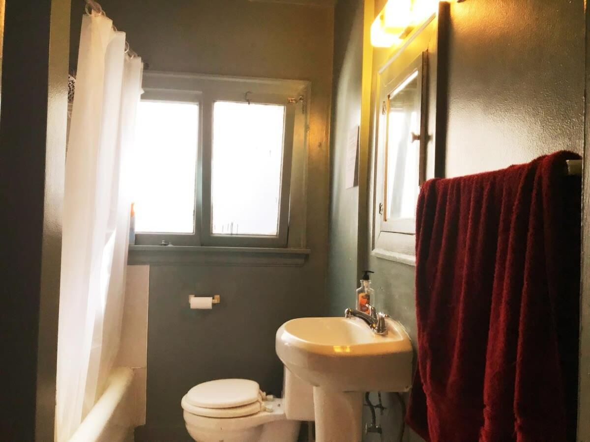 Holiday home Urban Village-private Room-cascade Seattle