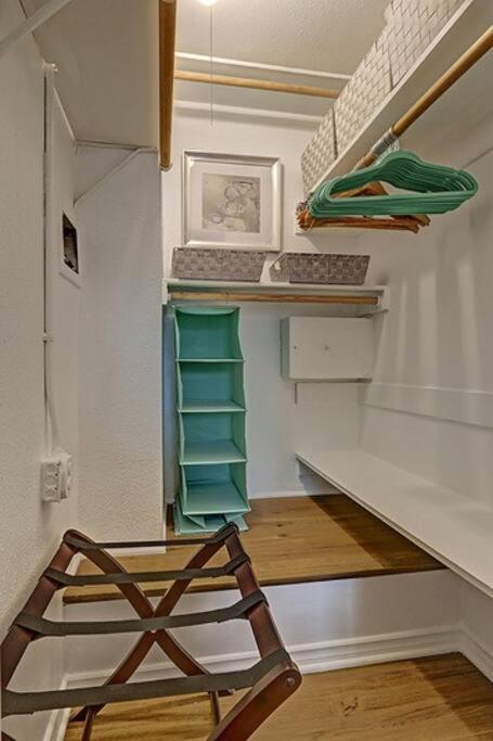 Holiday home Eclectic Downtown & Cap Hill King Bed & Kitchen *