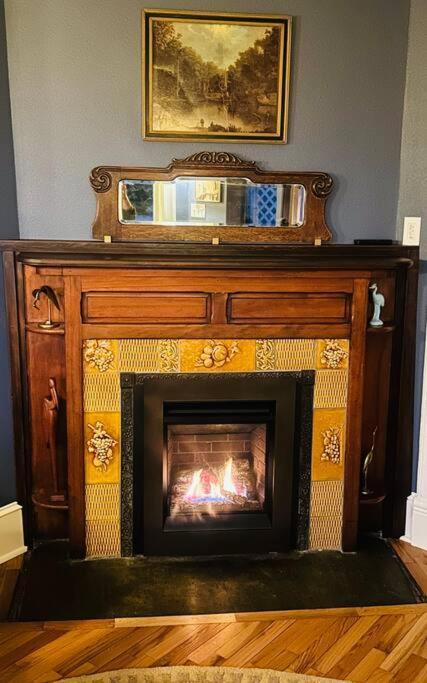 Blue Heron Manor - Historic Charm Centrally Located Seattle