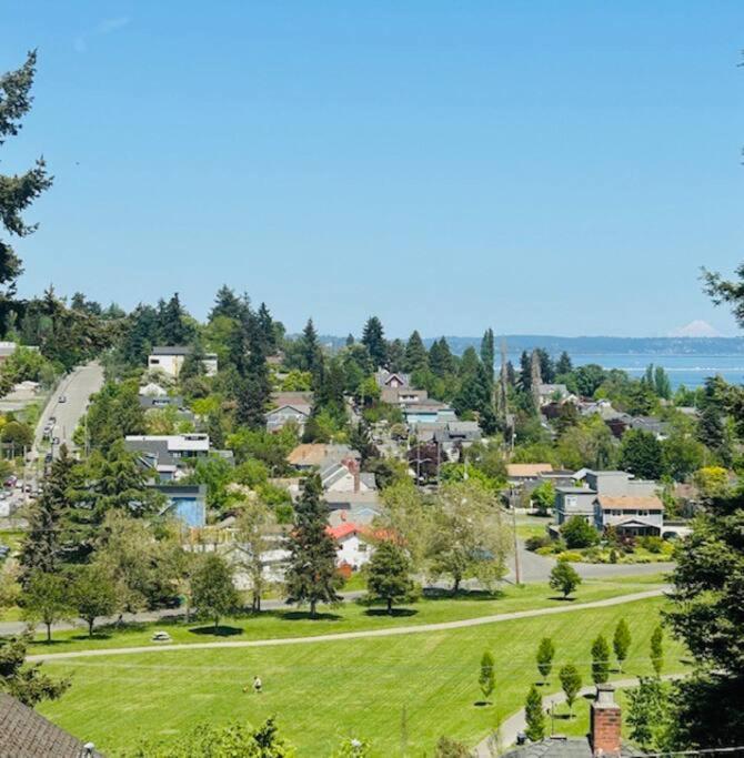 Apartment Blue Heron Manor - Historic Charm Centrally Located