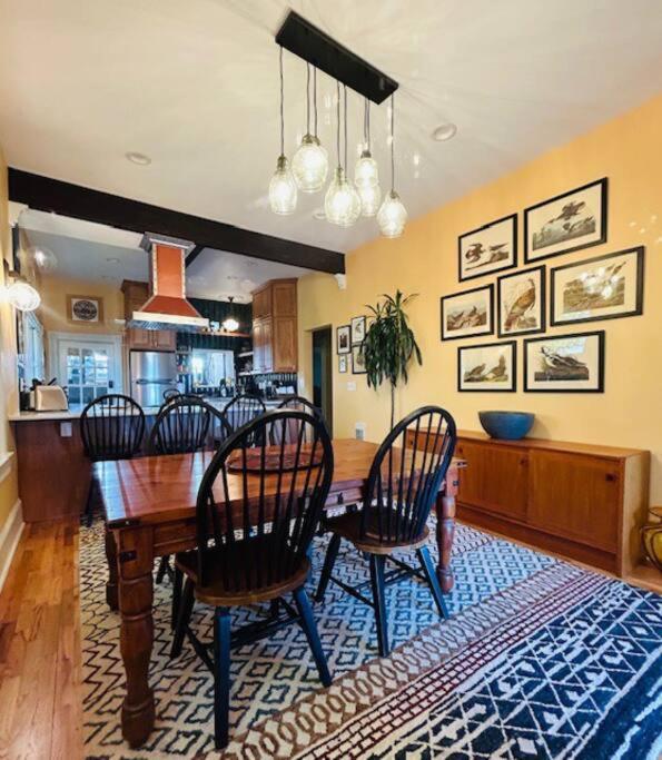 Blue Heron Manor - Historic Charm Centrally Located Seattle