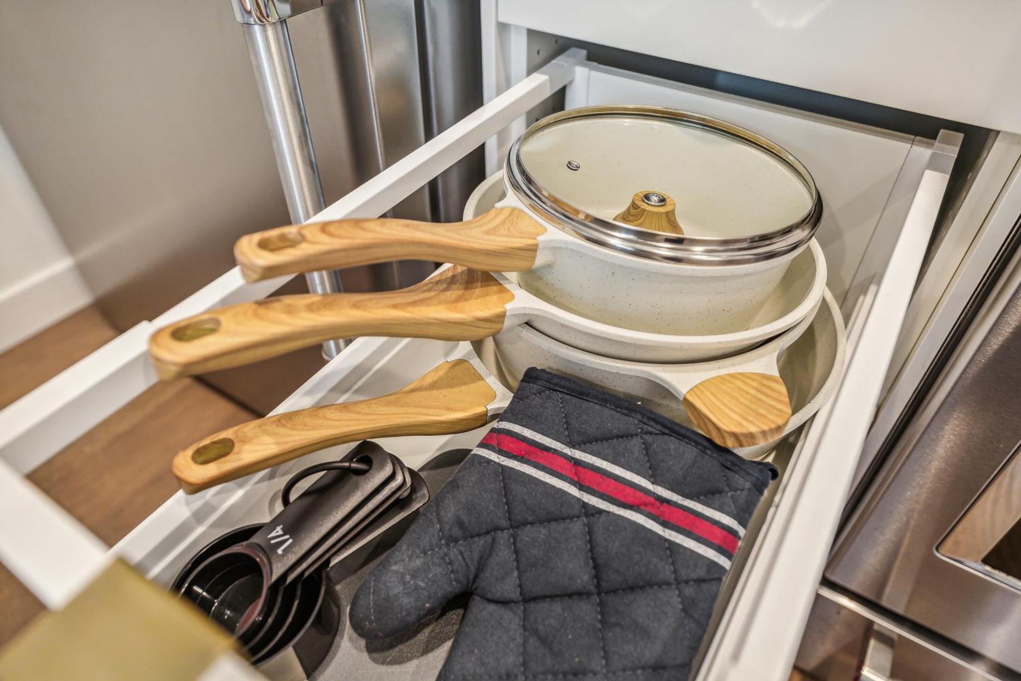 Travelers Dream, Walk To Space Needle, Parking, Backyard Holiday home
