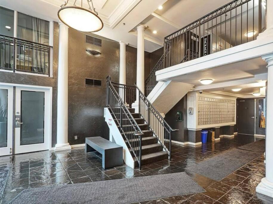 Affordable Belltown Near Space Needle & Downtown Apartment