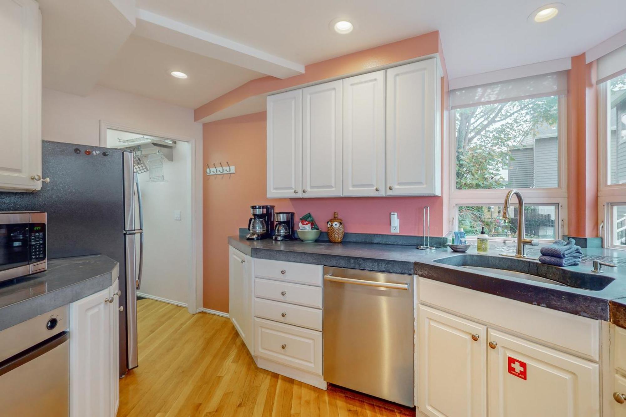 Alki Adventures Holiday home *
