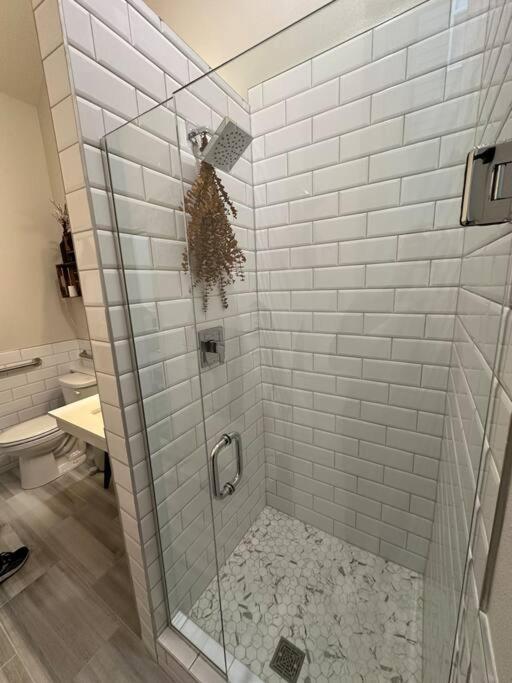 Charming Near Lumen Field And Tmobile Park Apartment *