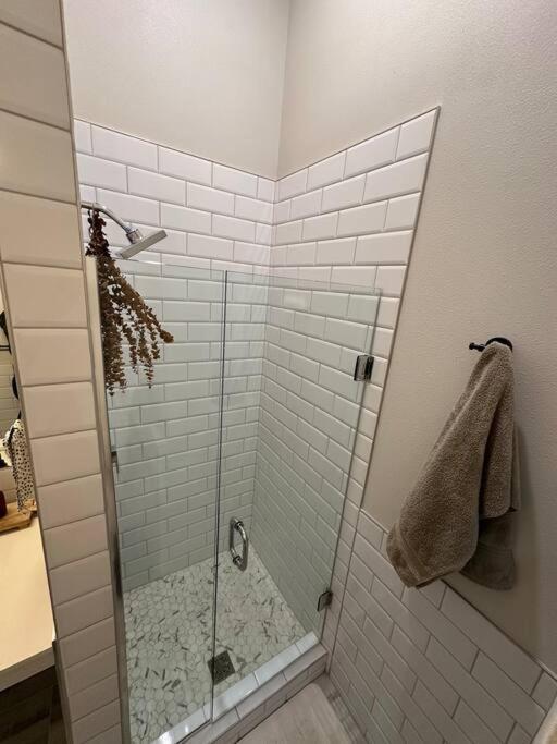 Charming Near Lumen Field And Tmobile Park Apartment Seattle