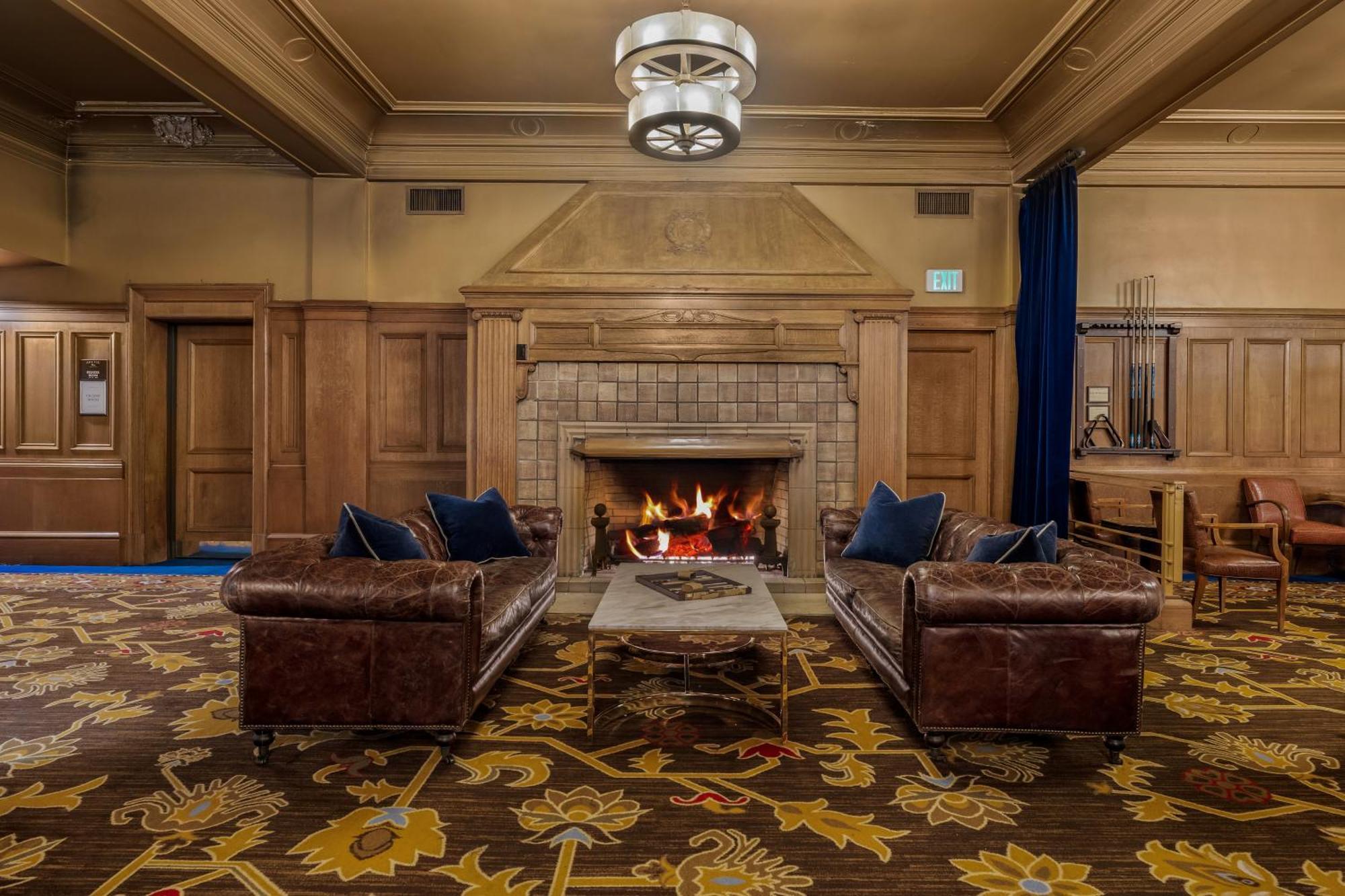 Hotel Arctic Club 4*