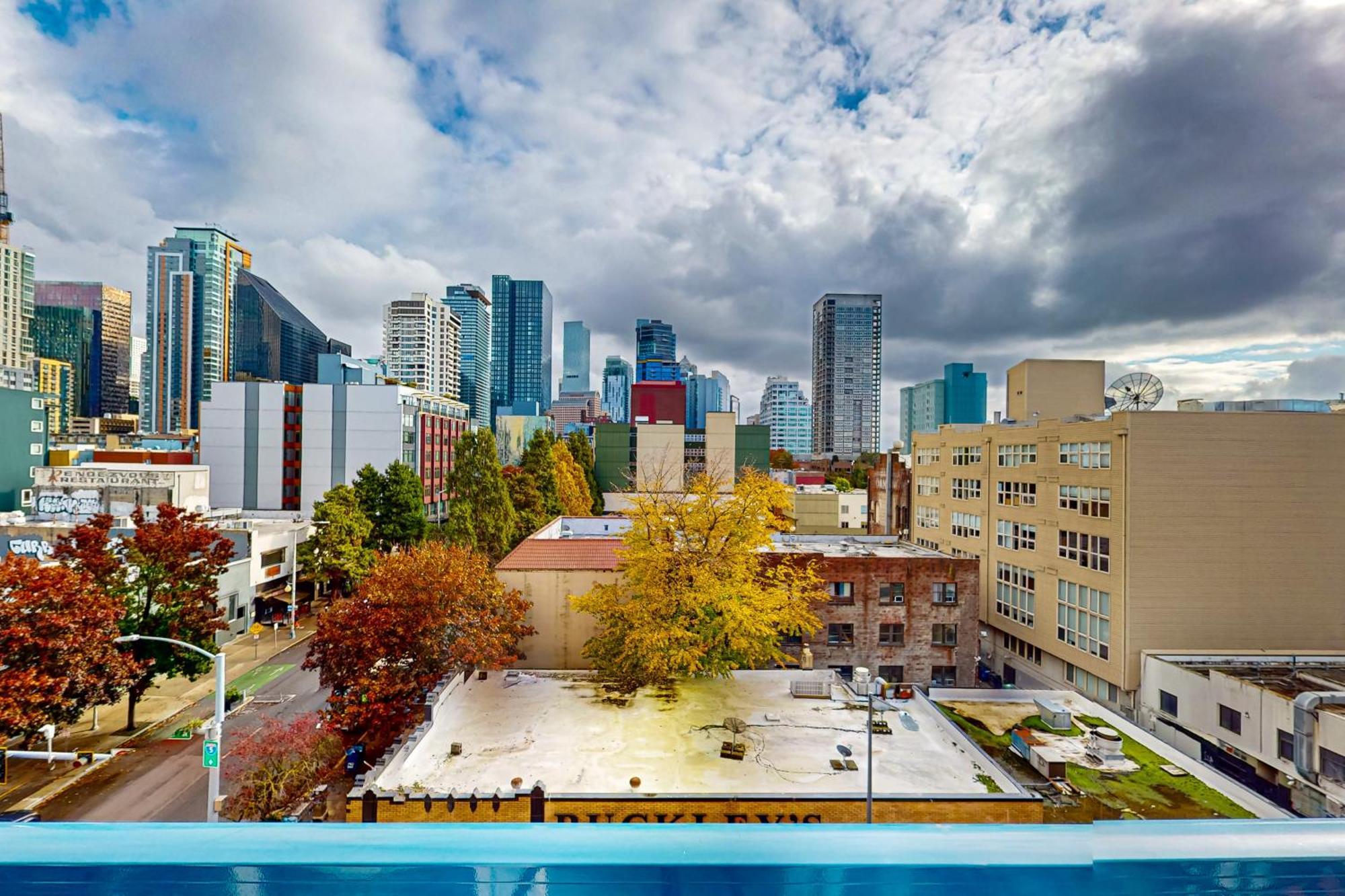 Apartment Belltown Unit 733 *