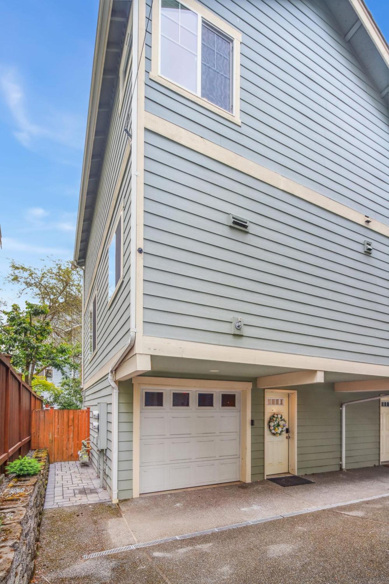 Holiday home Remodelled With Ac Garage Yard Seattle