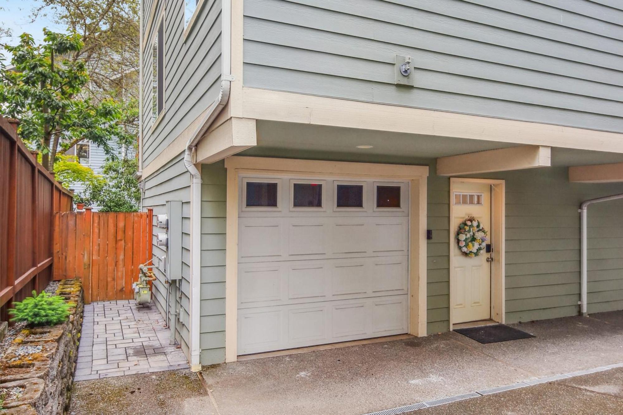 Remodelled With Ac Garage Yard