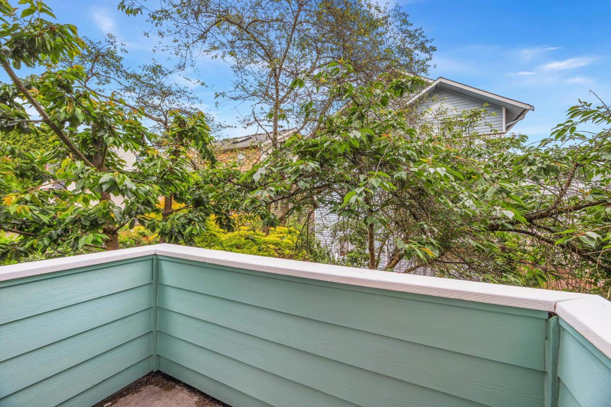 Holiday home Remodelled With Ac Garage Yard Seattle