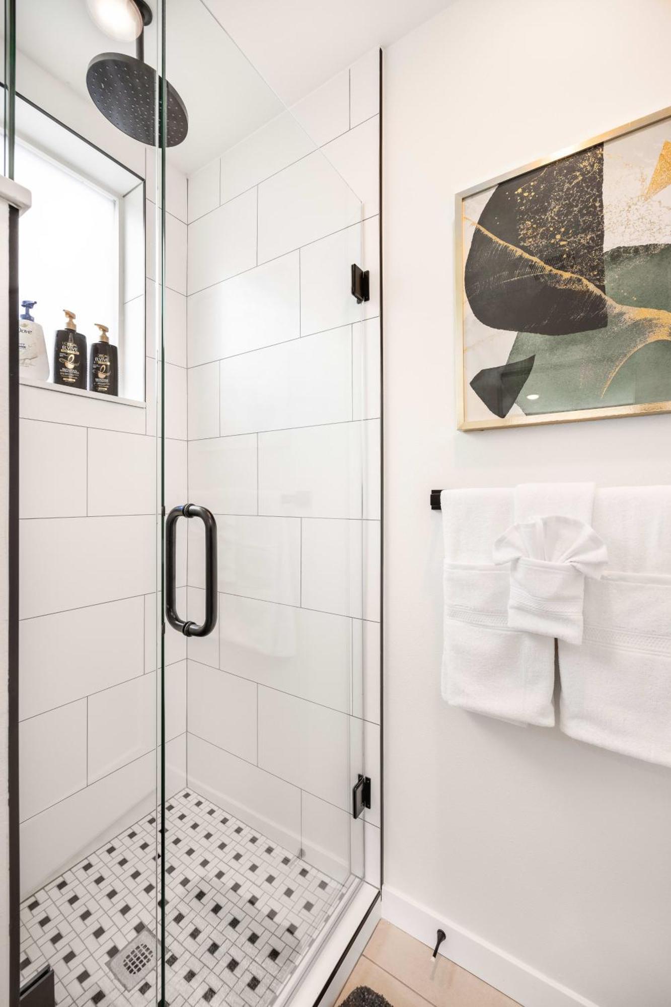Brand New Eastlake - Slu Uw Shops & Eats Holiday home Seattle
