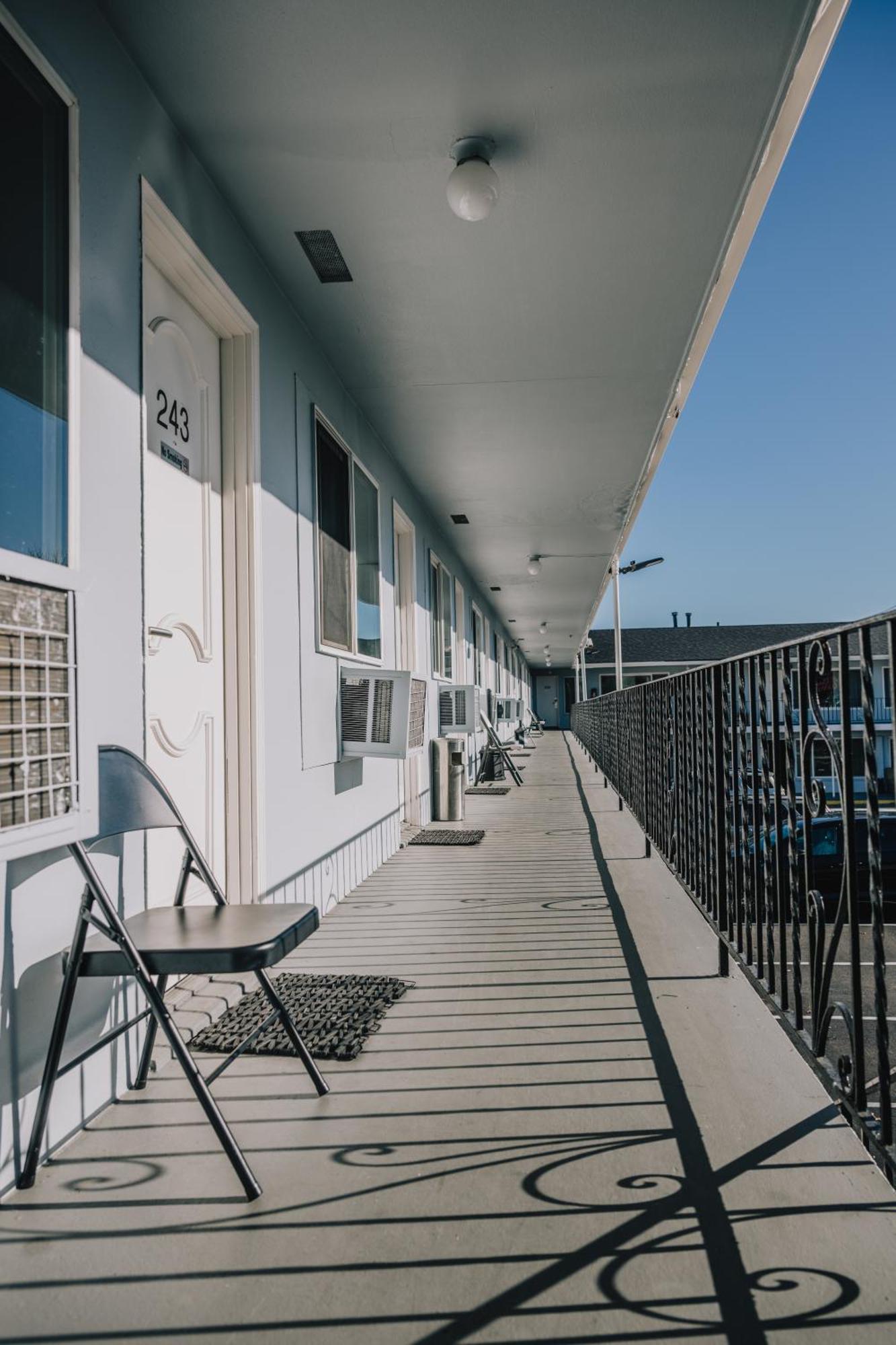 La Hacienda Motel Seattle