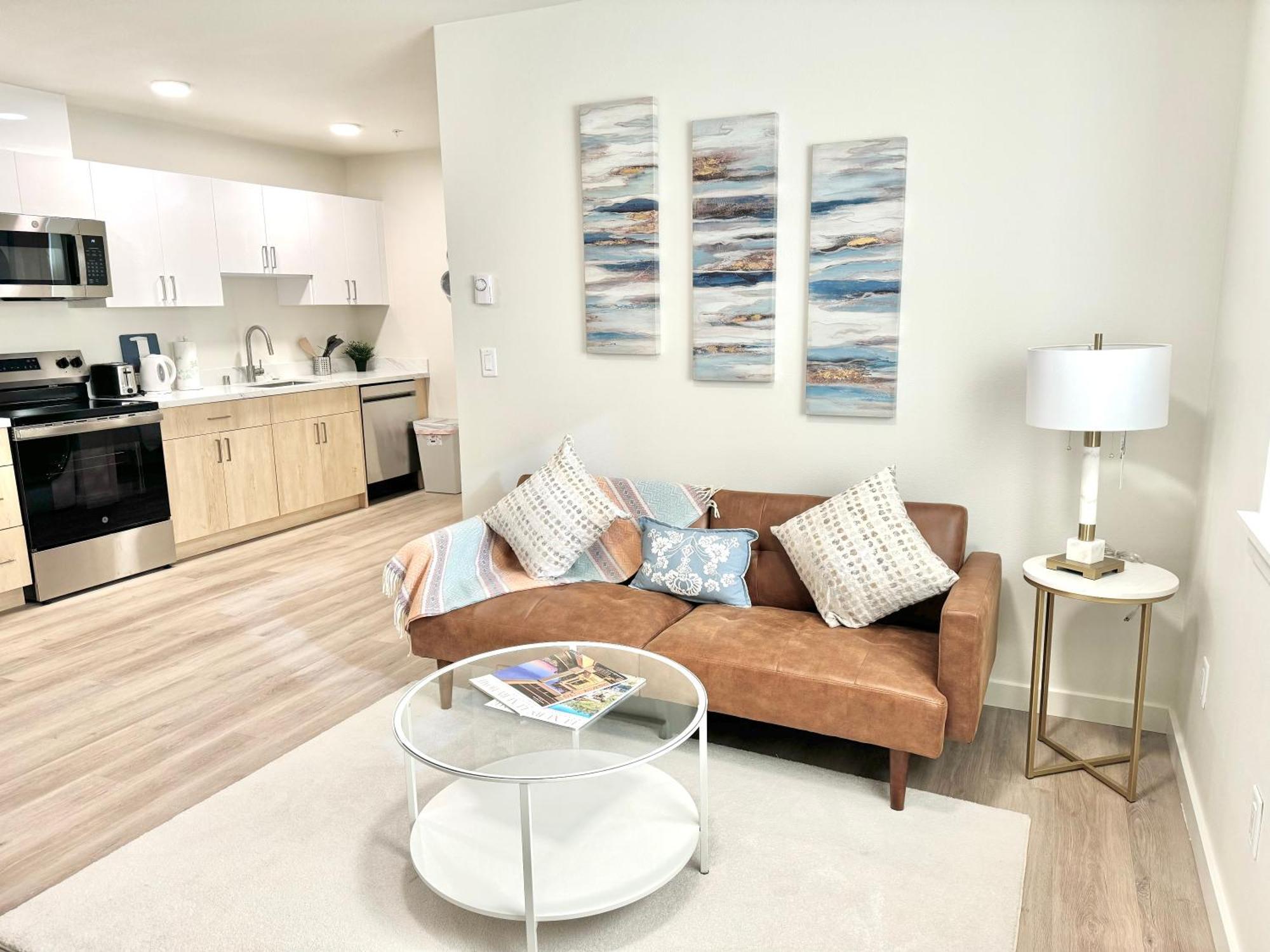 Luxurious Downtown In *