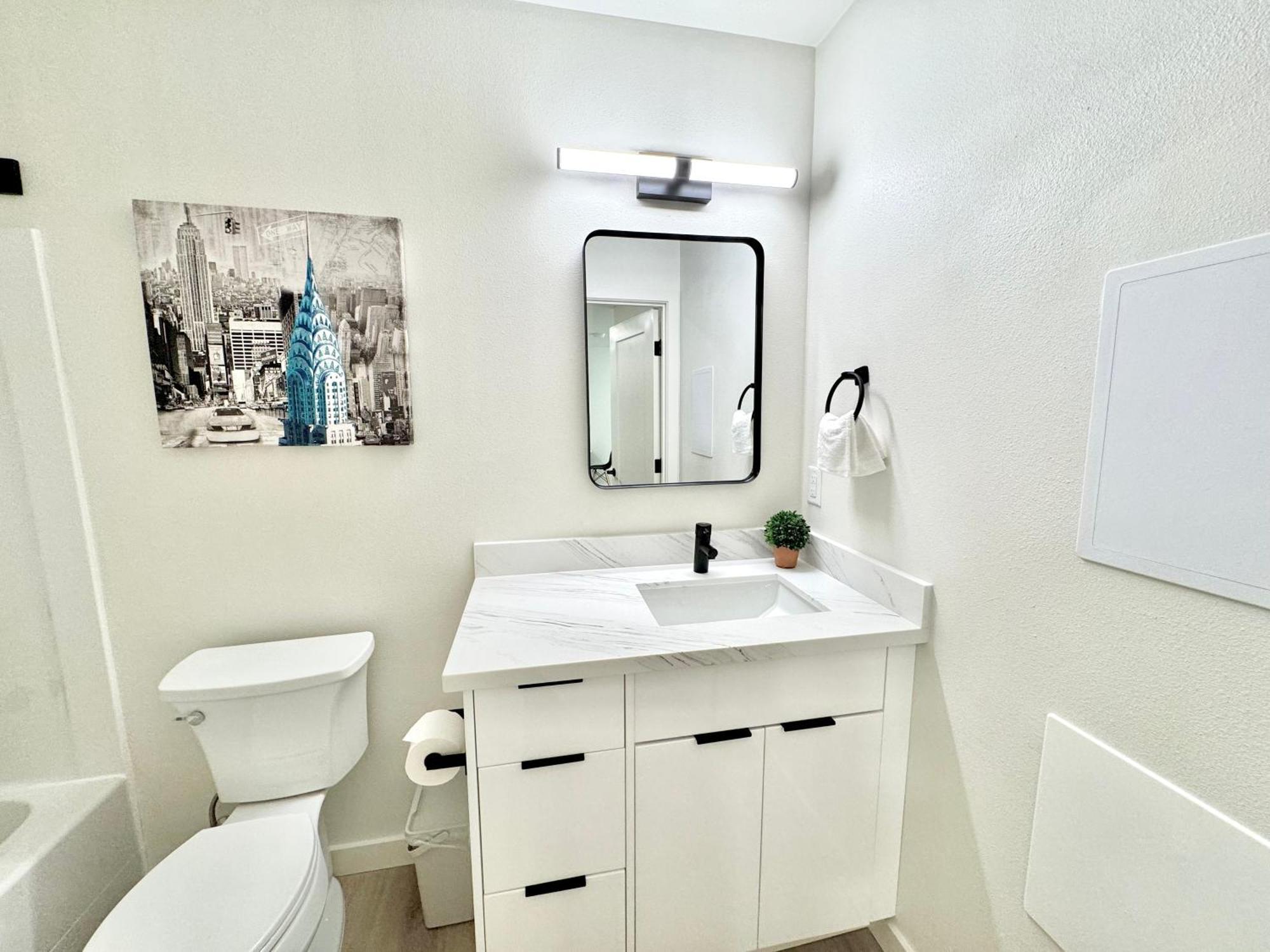 Luxurious Downtown In Apartment