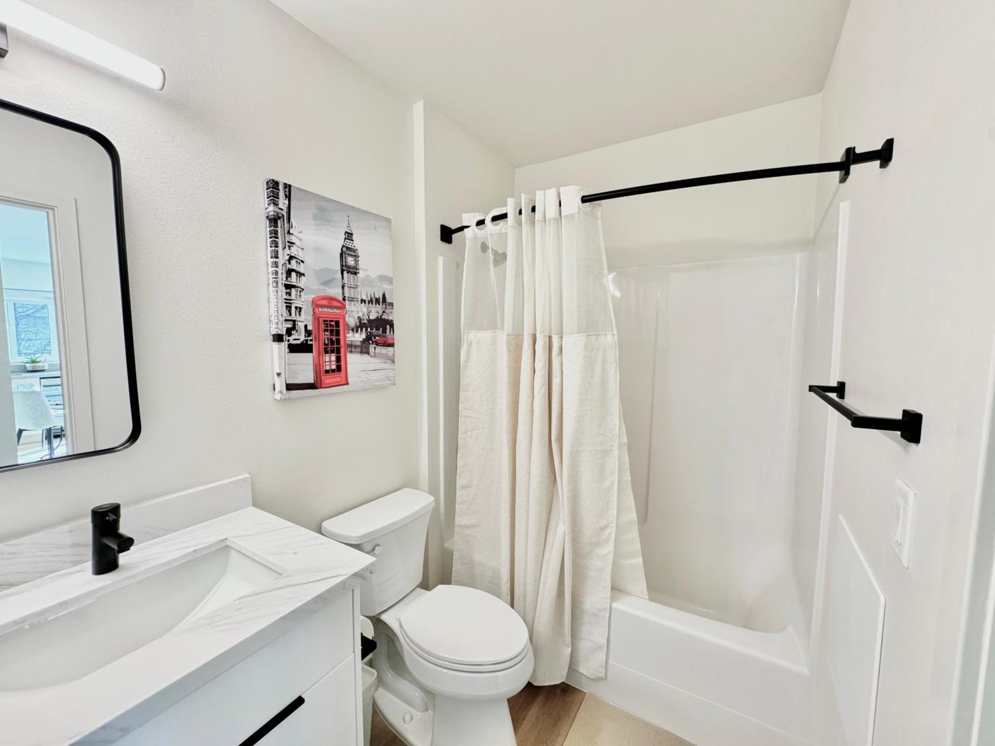 Luxurious Downtown In *