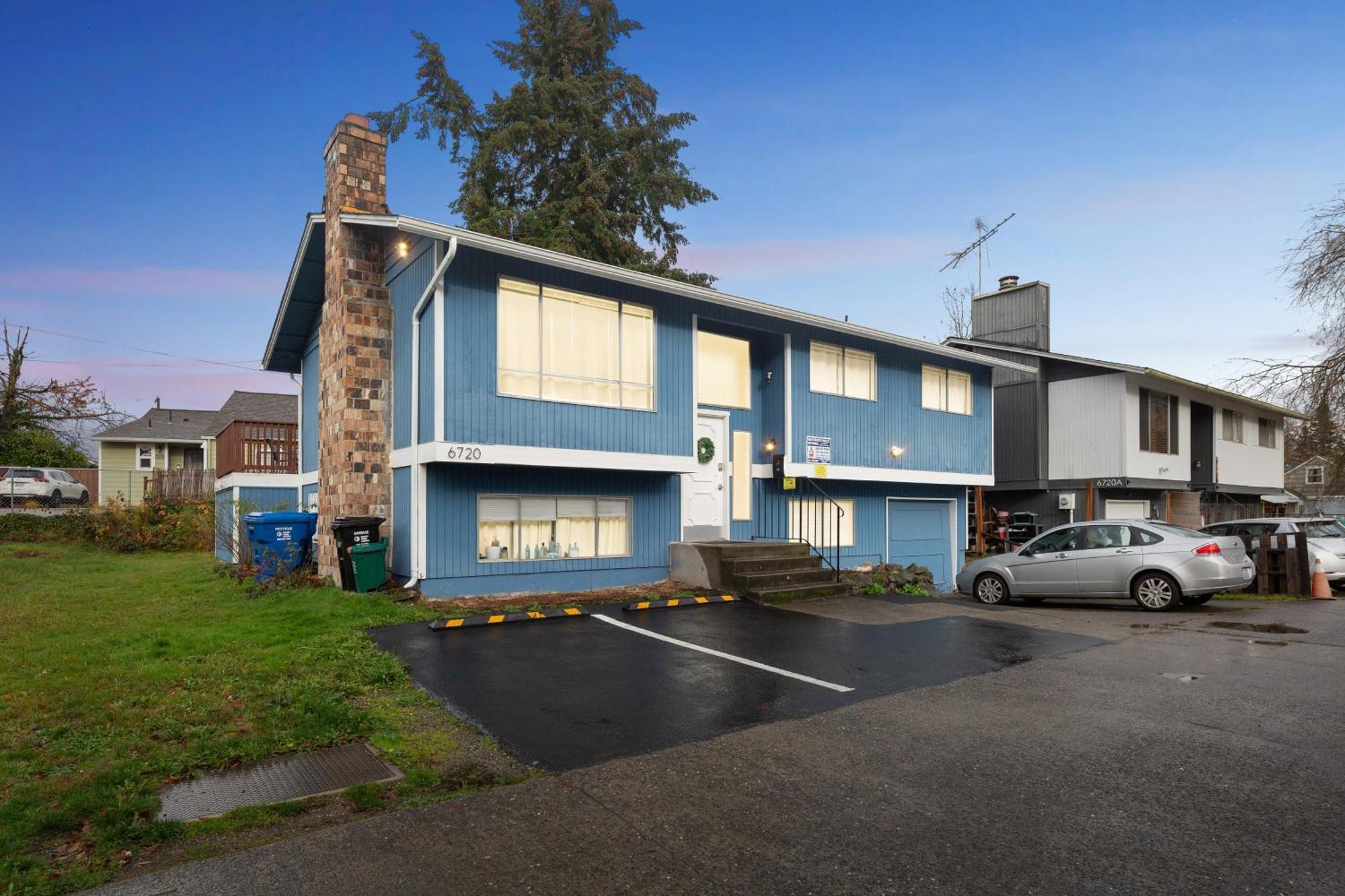 Rainier Walk To Metro Duplex *