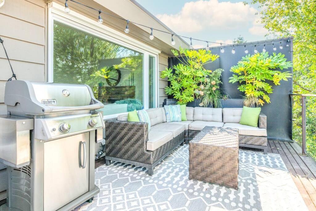 Holiday home Quintessential Water Views W Hottub