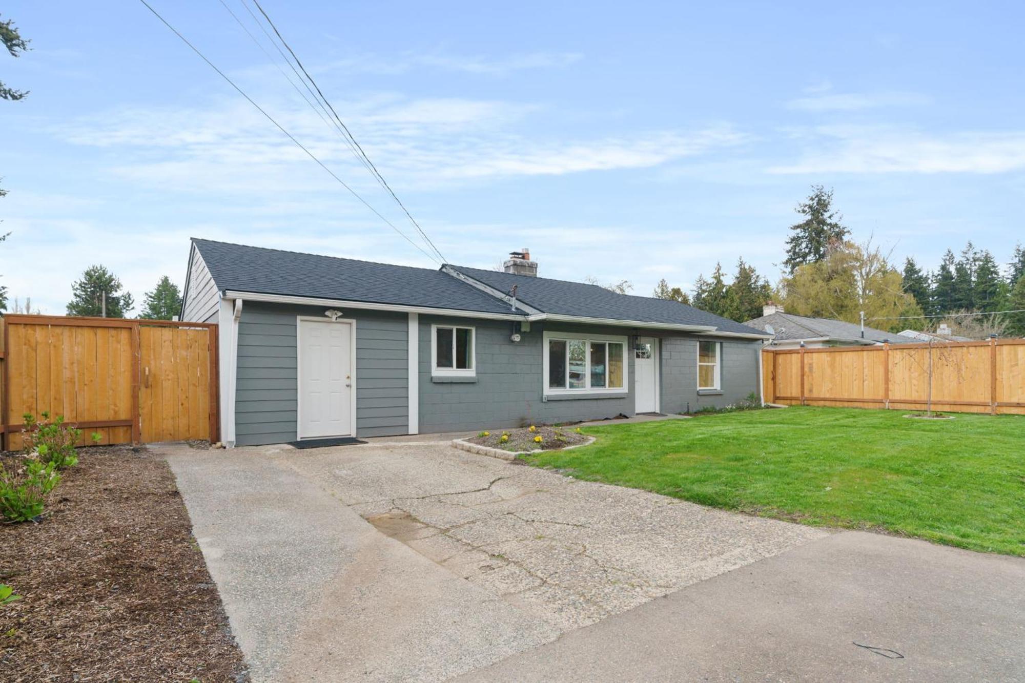 Tranquil North Olympic Hill Rambler Holiday home Seattle