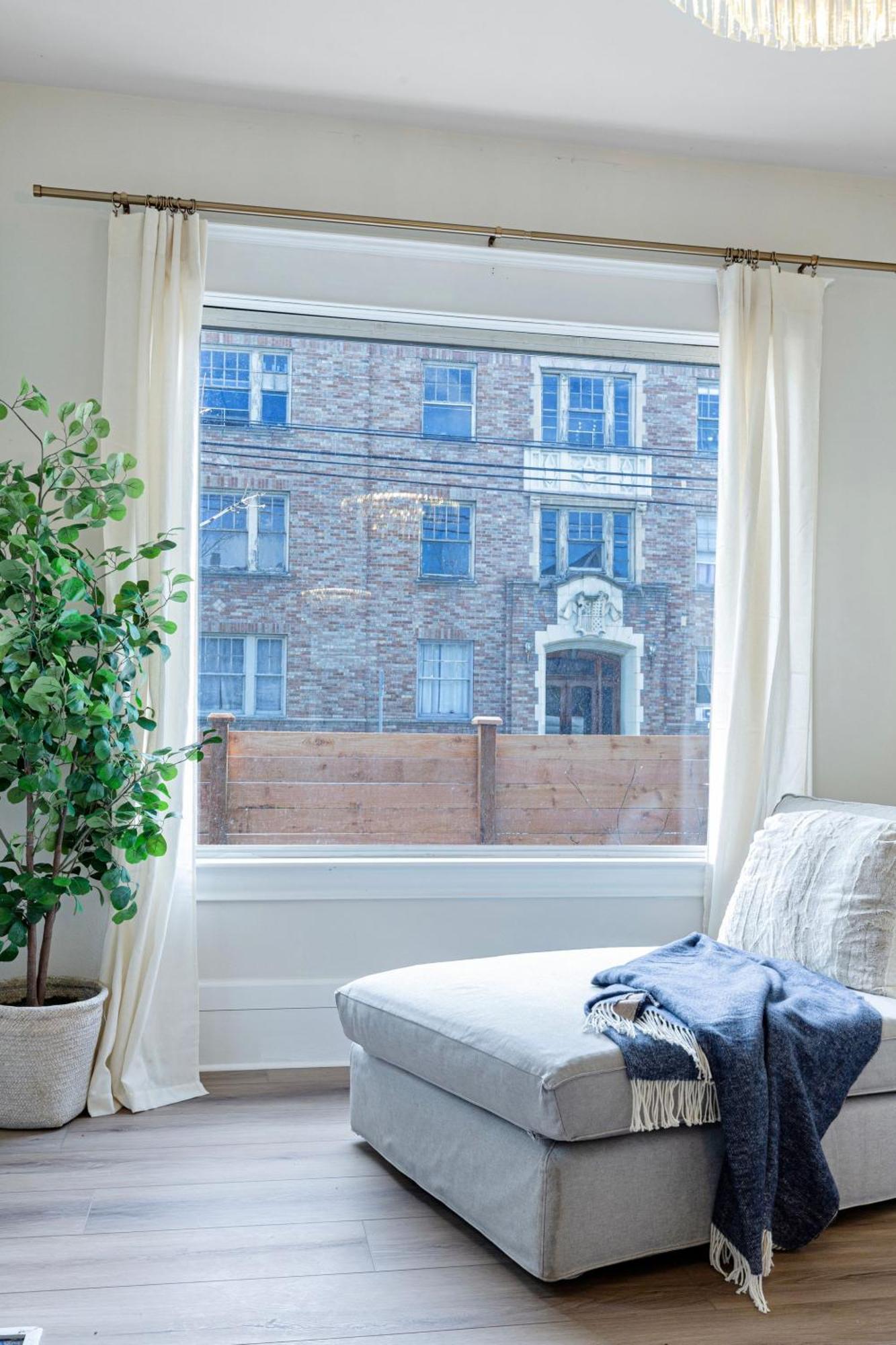 Vintage Meets Modern Spacious Capitol Hill Single Family With 97 Walk Score
