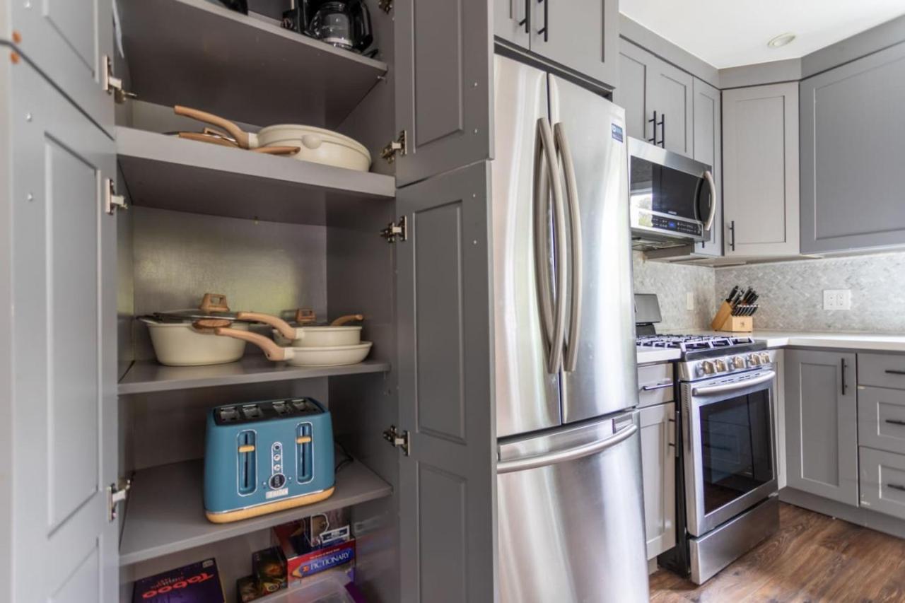 Cozy Unit With Porch Near Arboretum And Transit Apartment *