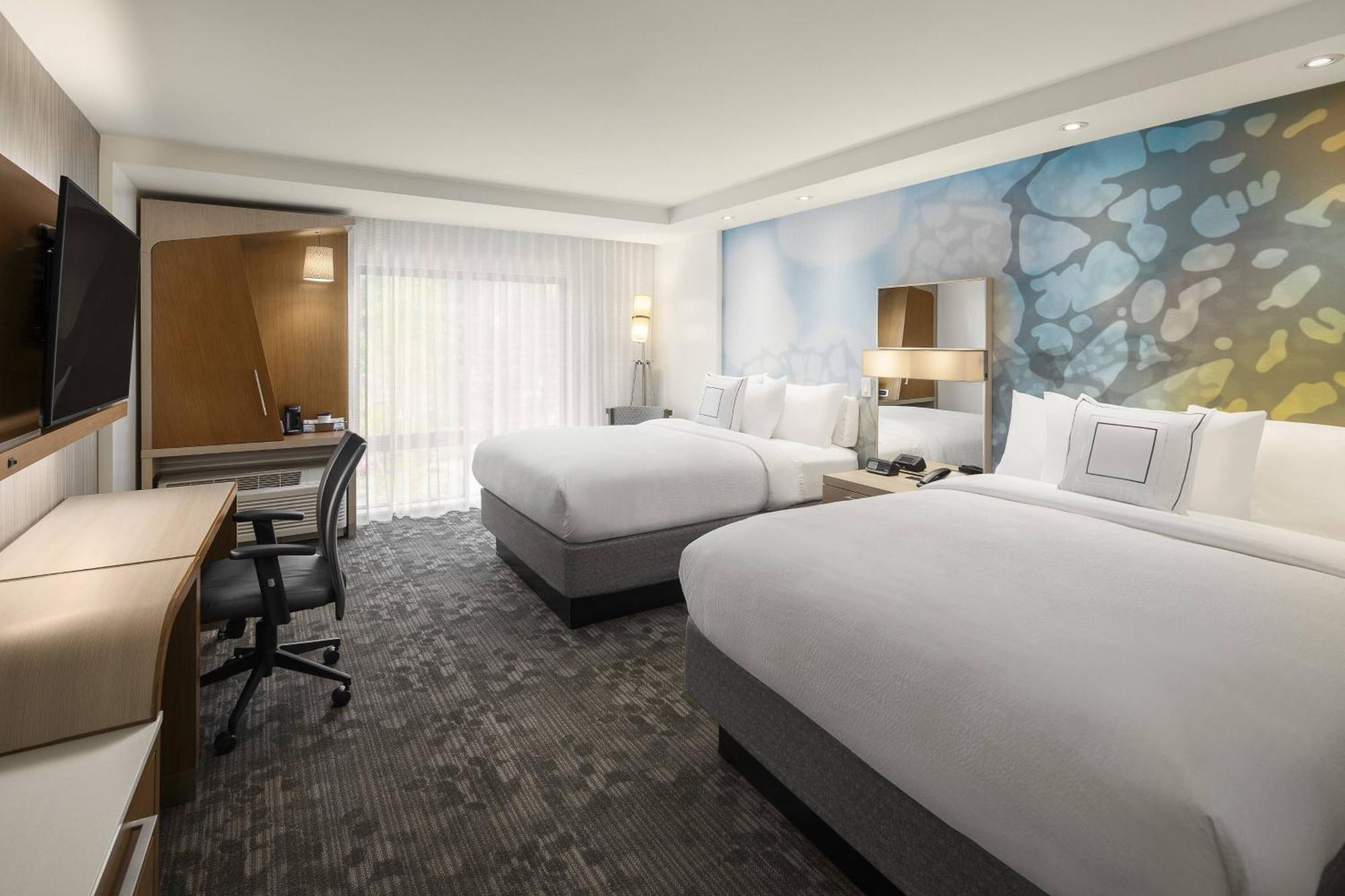 Courtyard By Marriott Northgate Seattle