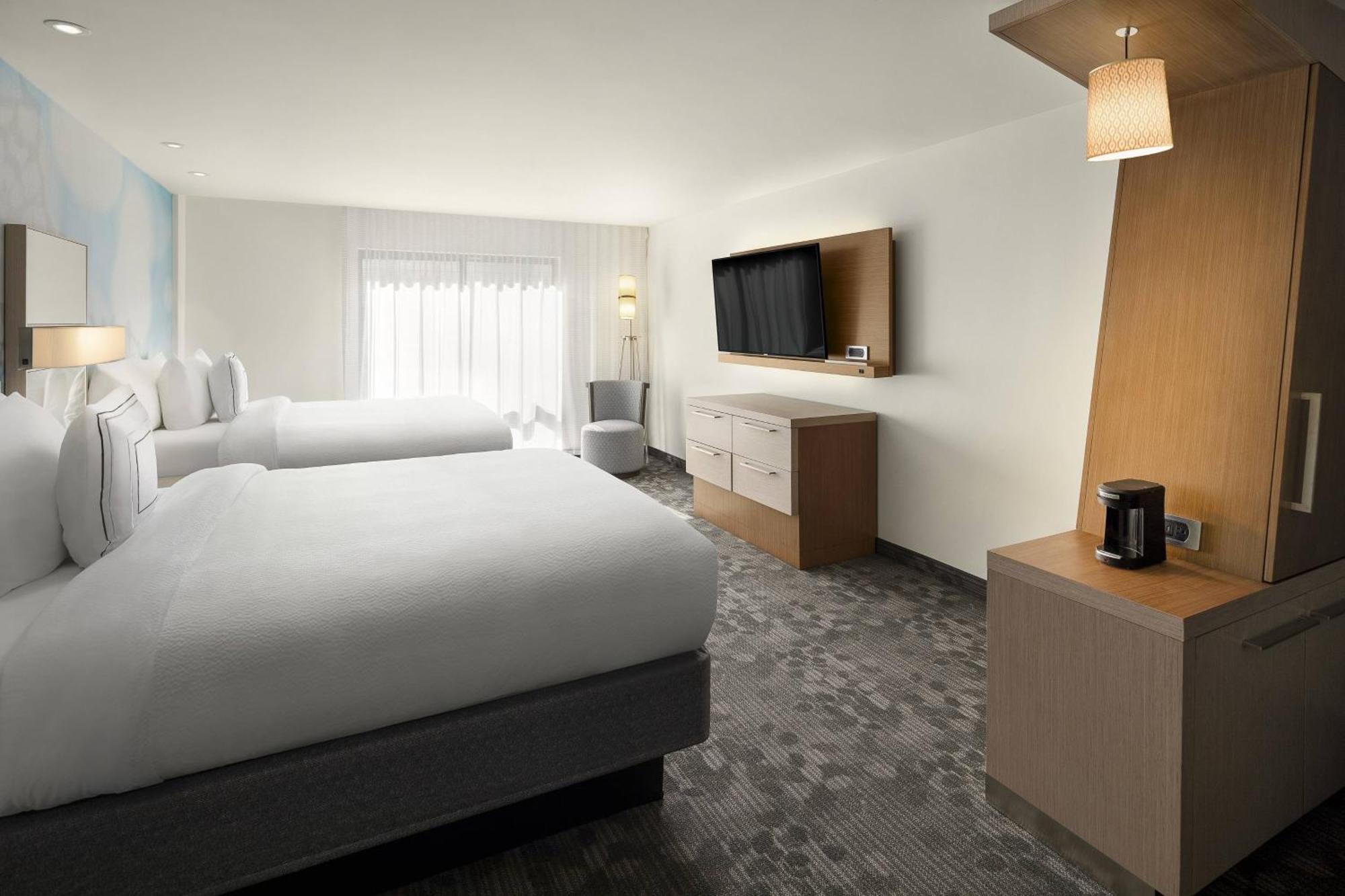 Courtyard By Marriott Northgate Hotel 3*