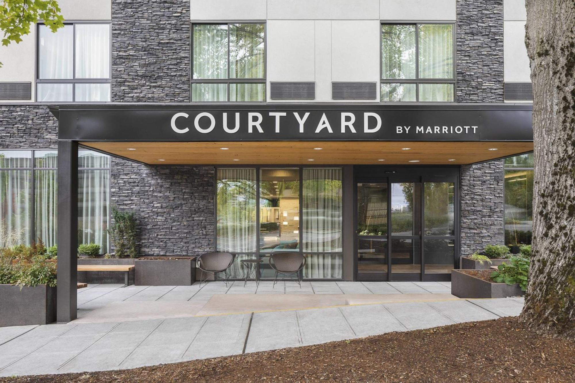 Hotel Courtyard By Marriott Northgate 3*