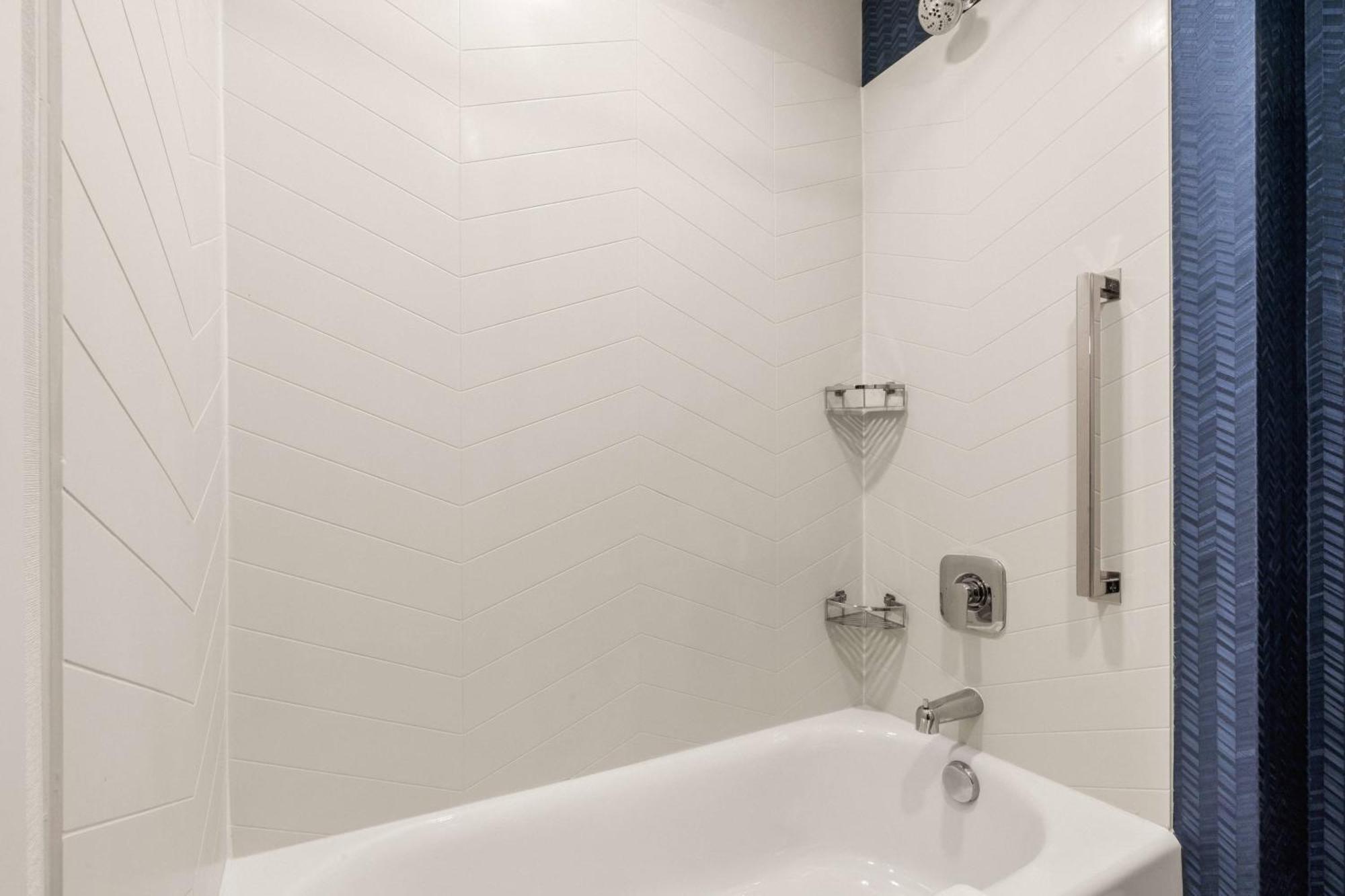 Fairfield & By Marriott Downtown/seattle Center Hotel Seattle