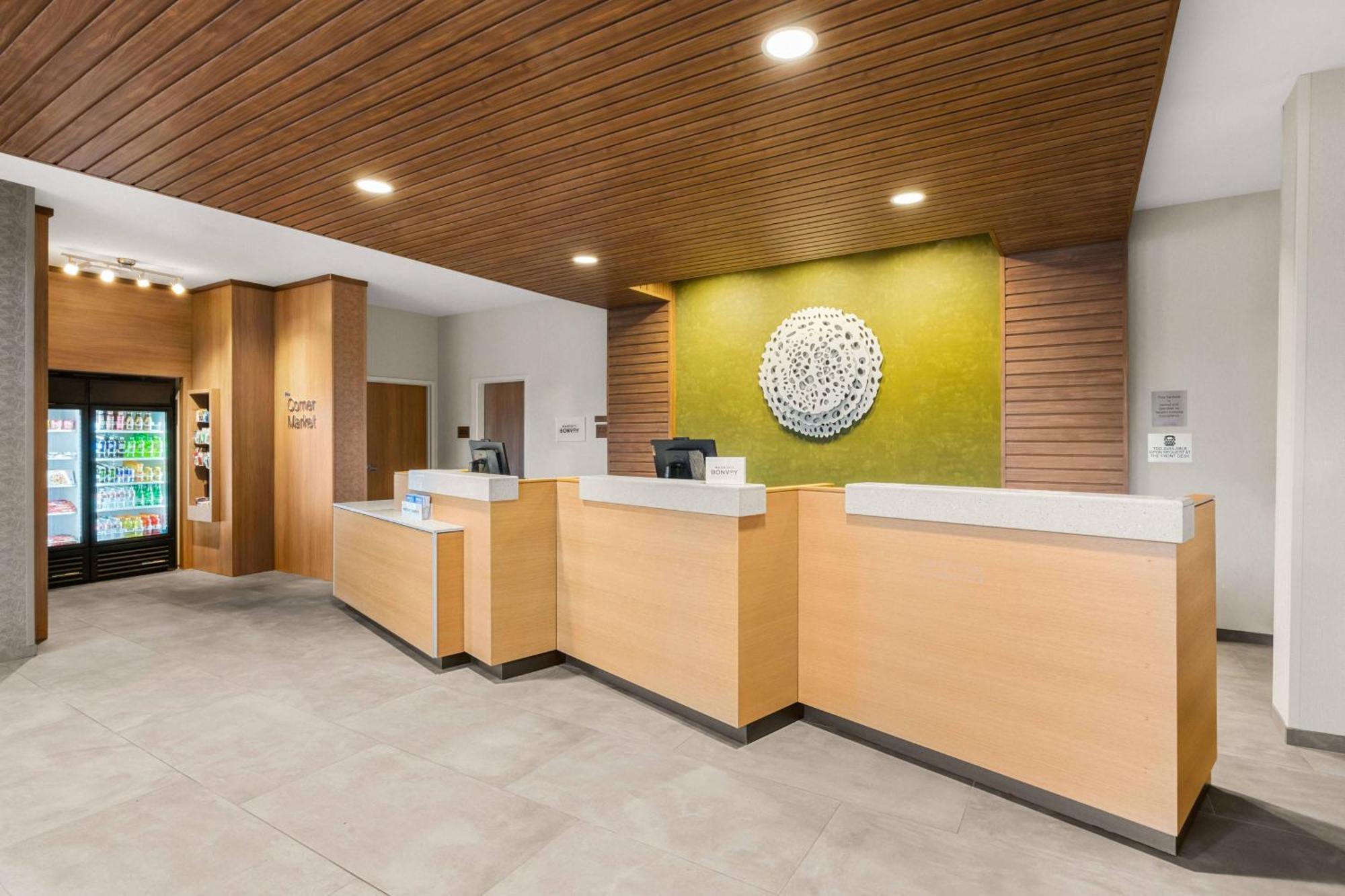 Hotel Fairfield & By Marriott Downtown/seattle Center