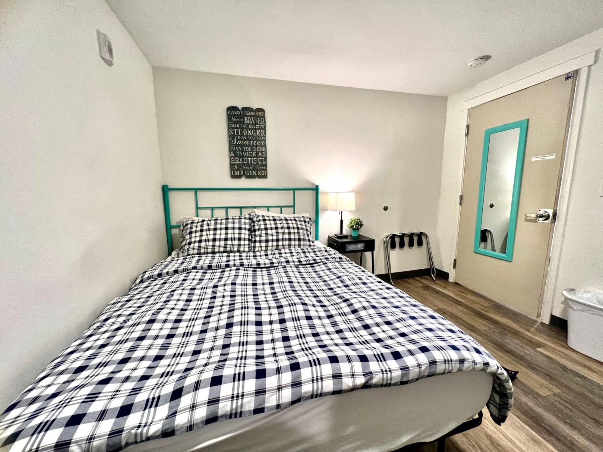 Private With Shared Bathroom On The 1st Floor 10 Minutes Walk To Of Washington Apartment *