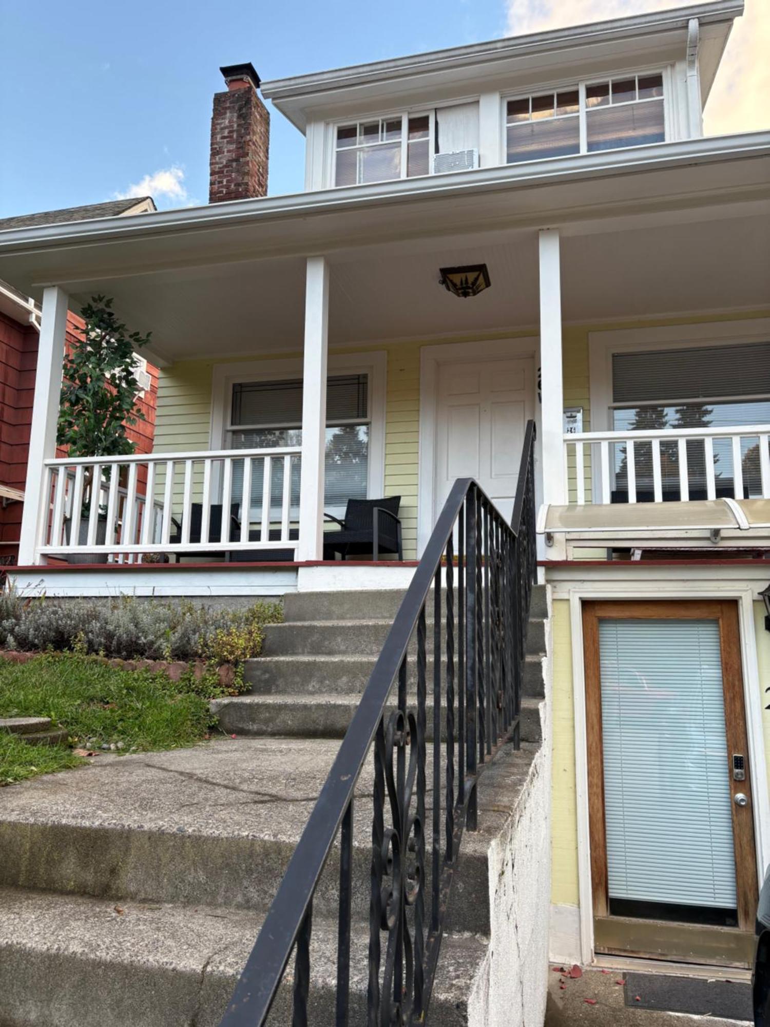 Apartment Queen Bea-seattle-queen Anne-basement-level Seattle