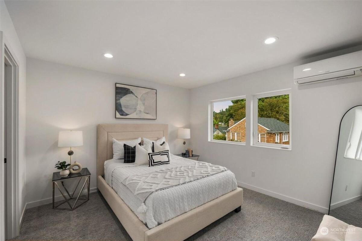 Alki Front Townhome Holiday home