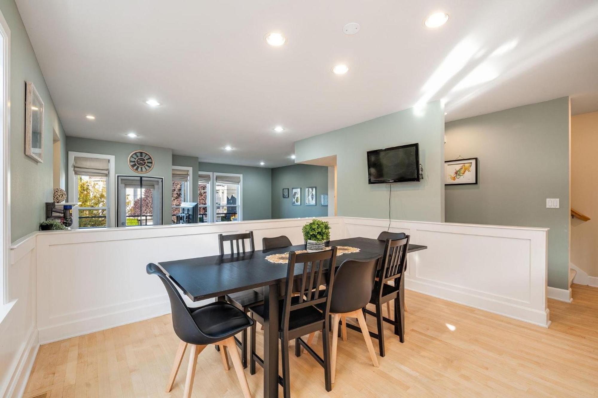 Phinney By Betterstay Holiday home