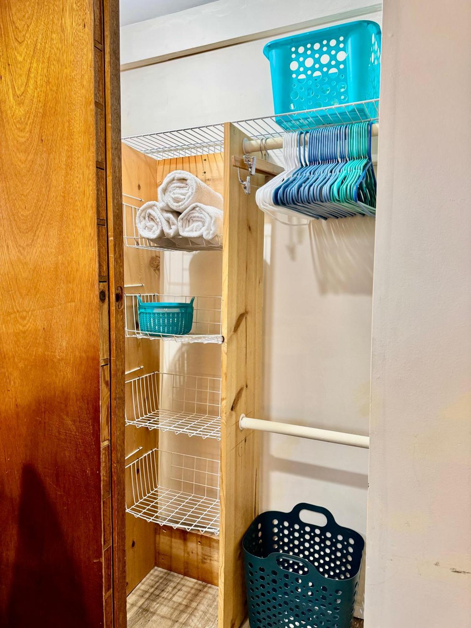 Cozy Private With Shared Bathroom On The 1st Floor - Conveniently Located Near Seatac Airport And Downtown Homestay *