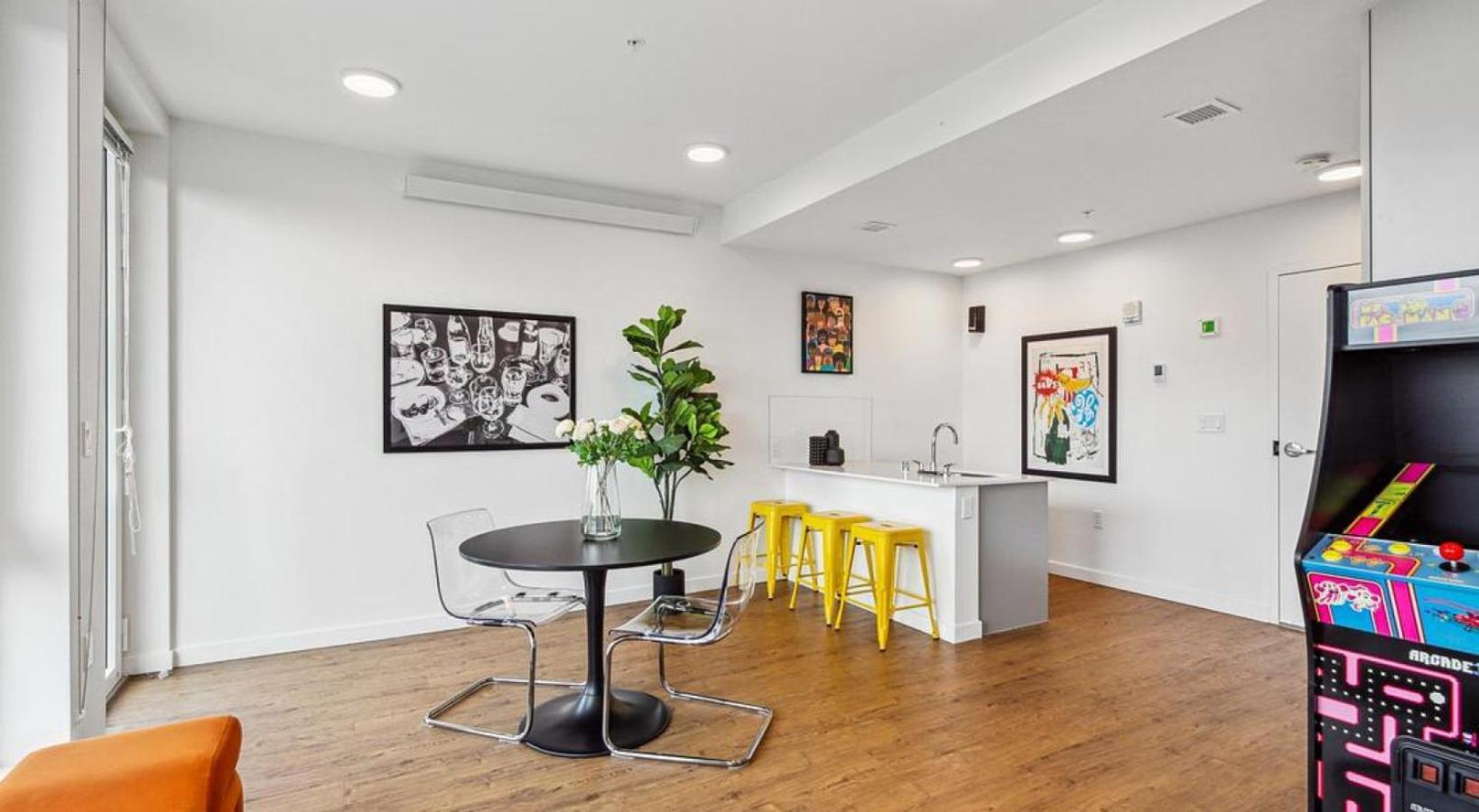 Apartment Landing At Madrone - In District