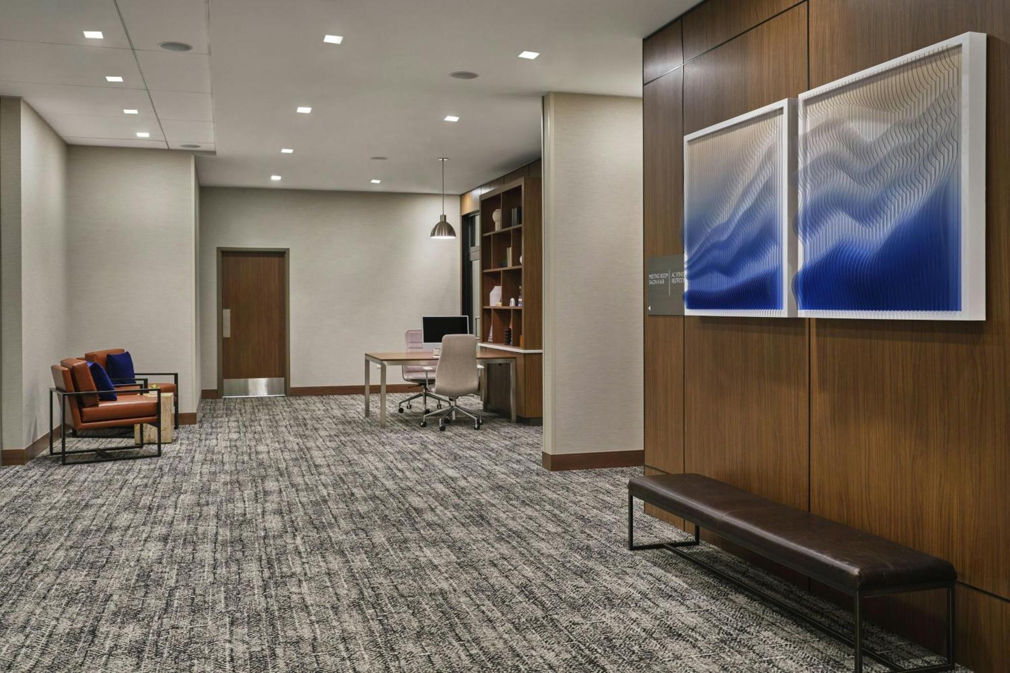 Hotel Ac By Marriott Downtown *
