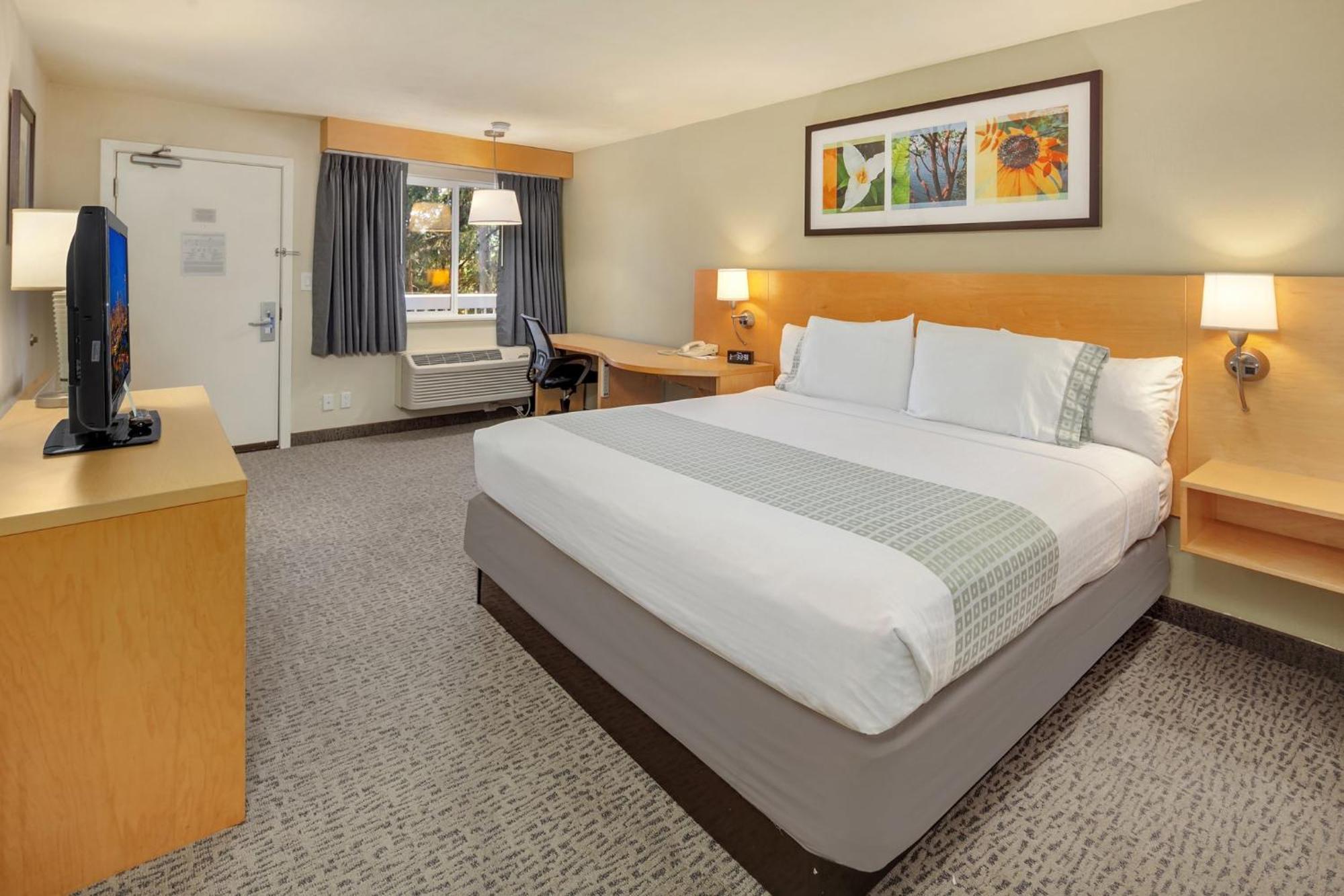 Nexus; Bw Signature Collection Hotel 3*
