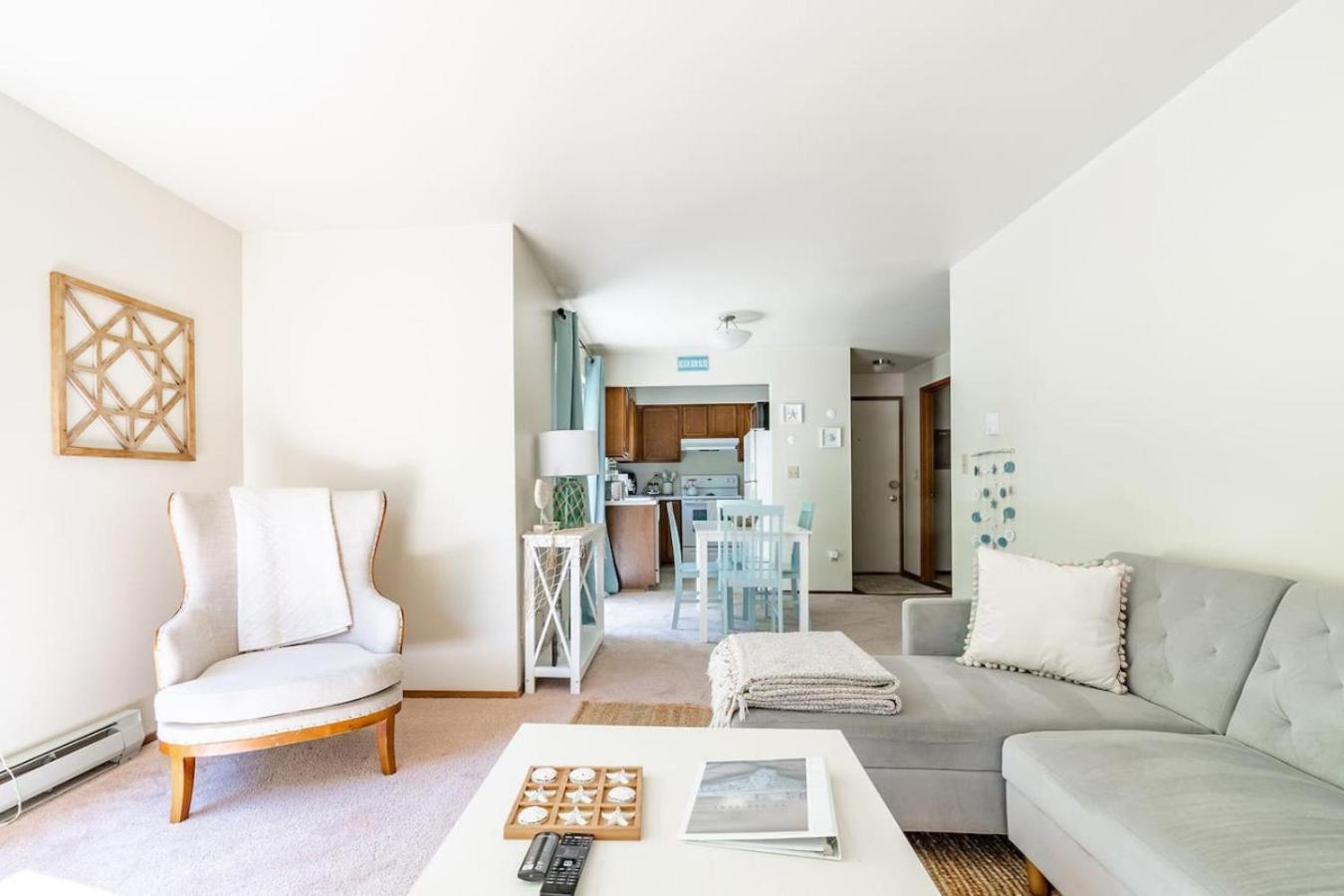Apartment Tranquil King Bed Near Ocean *