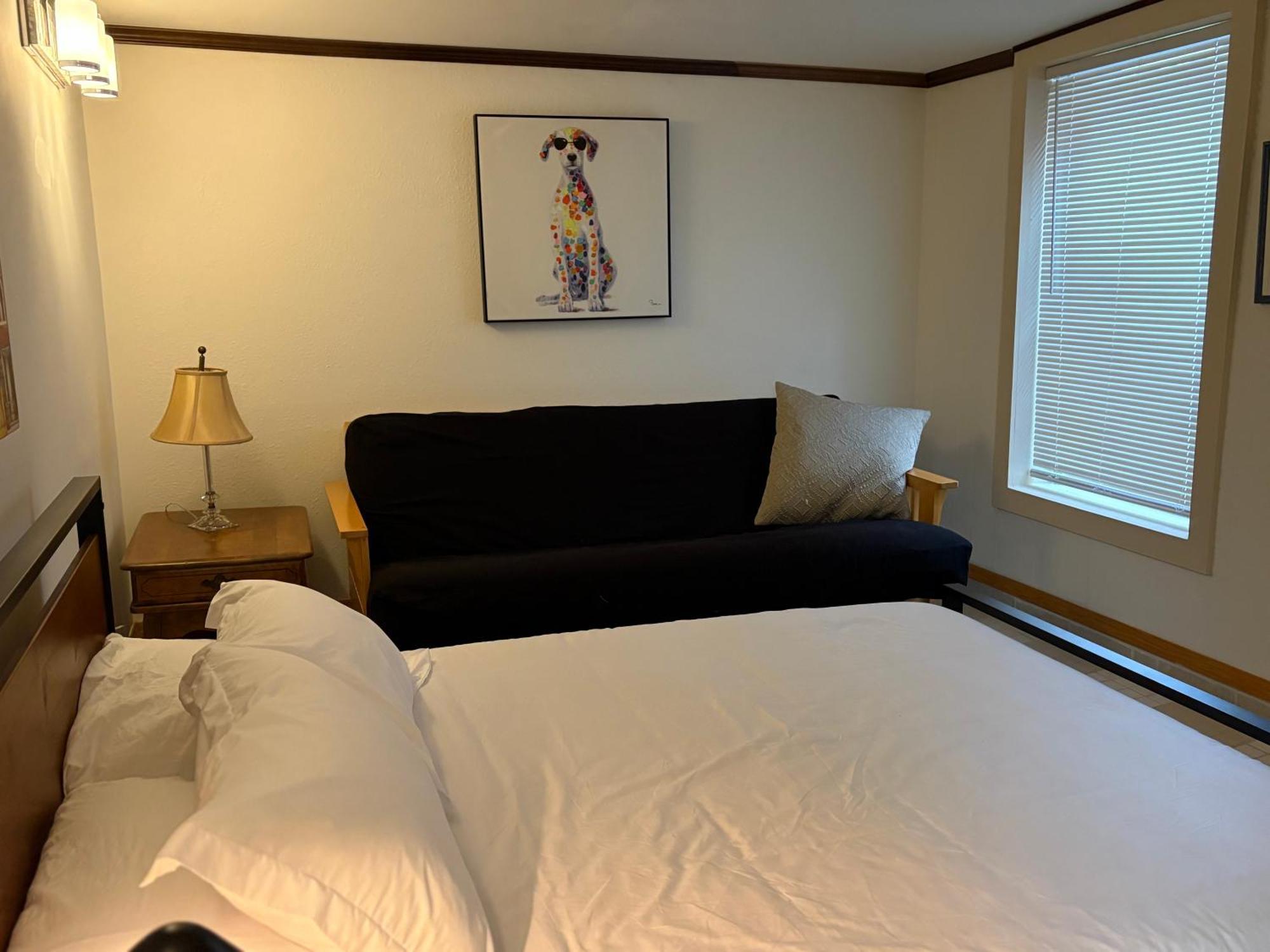 Seattle-queen Anne-- 7 Bedroom 3 Ba--one Block To Spu Holiday home *