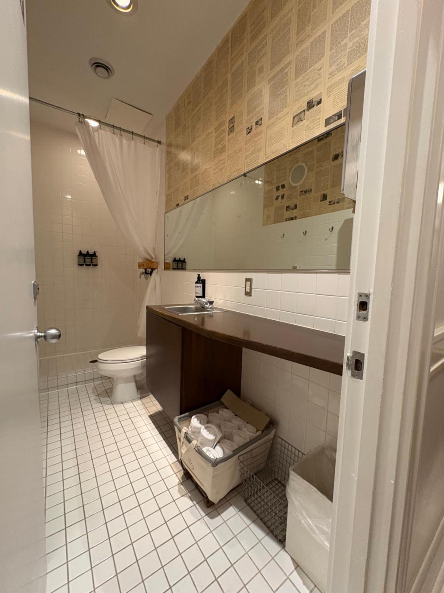 Hotel Ace