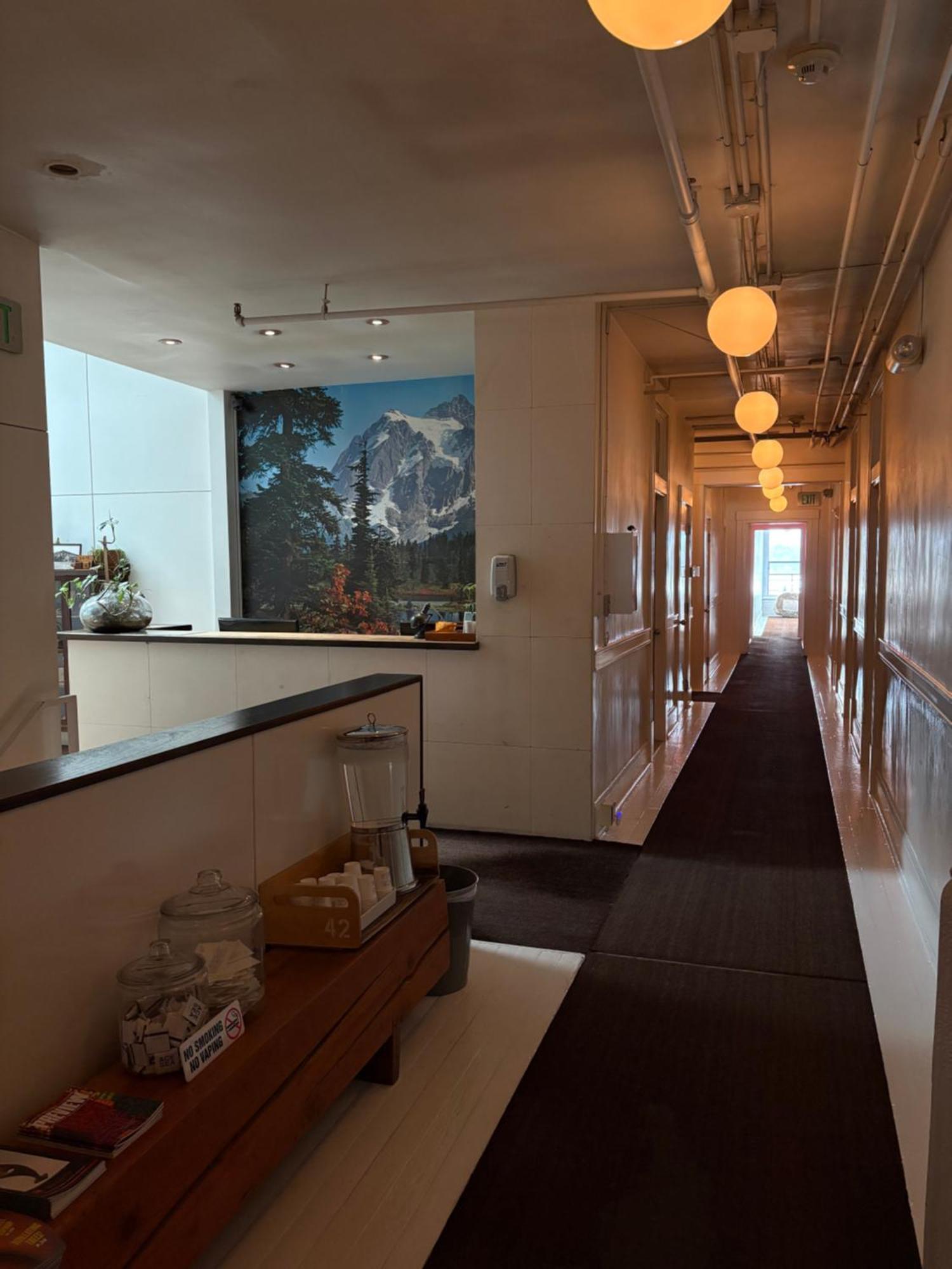 Hotel Ace 3*