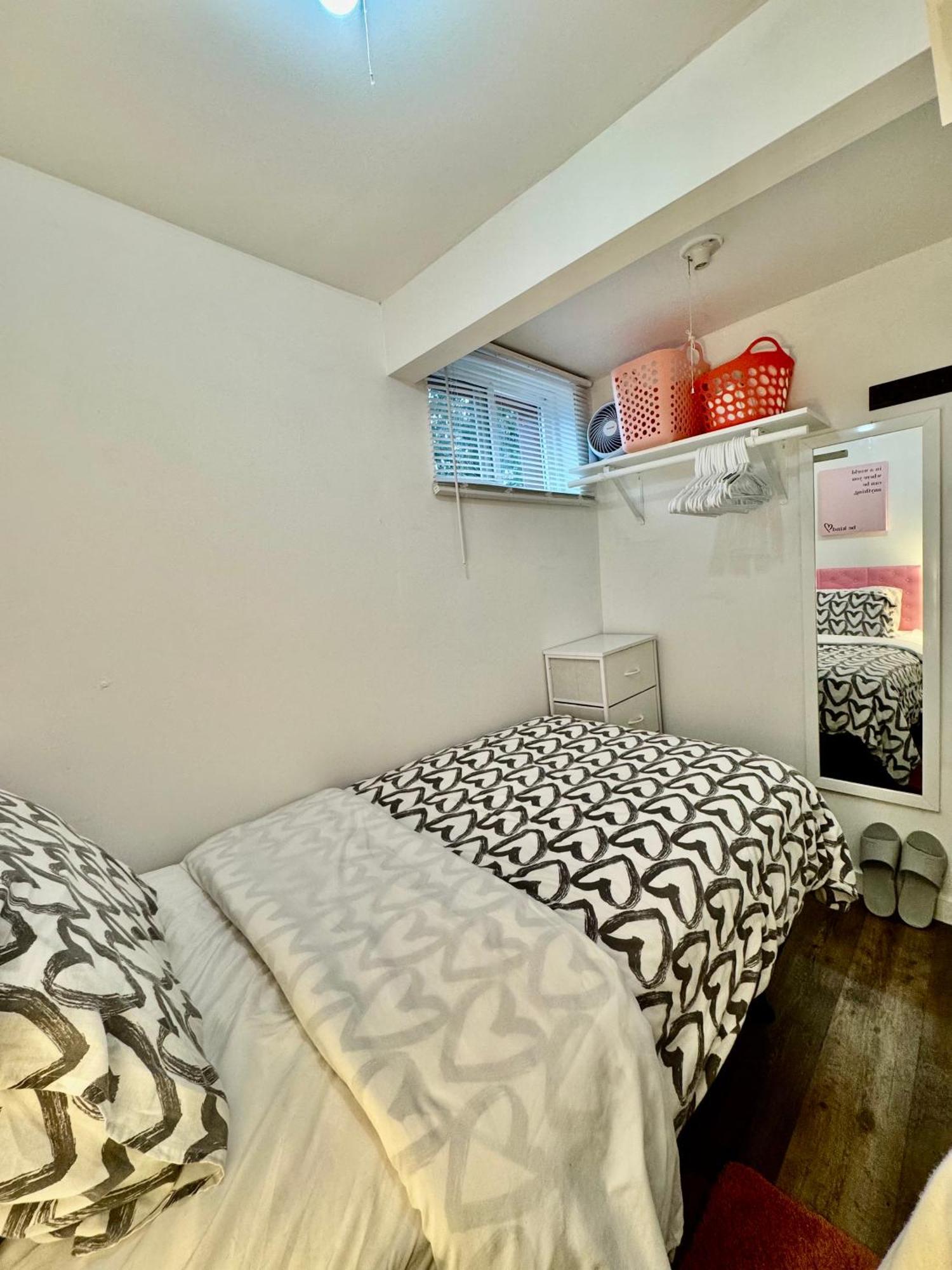 Homestay Tiny Private On The 1st Floor With Shared Bathroom Near Seatac Airport And Downtown