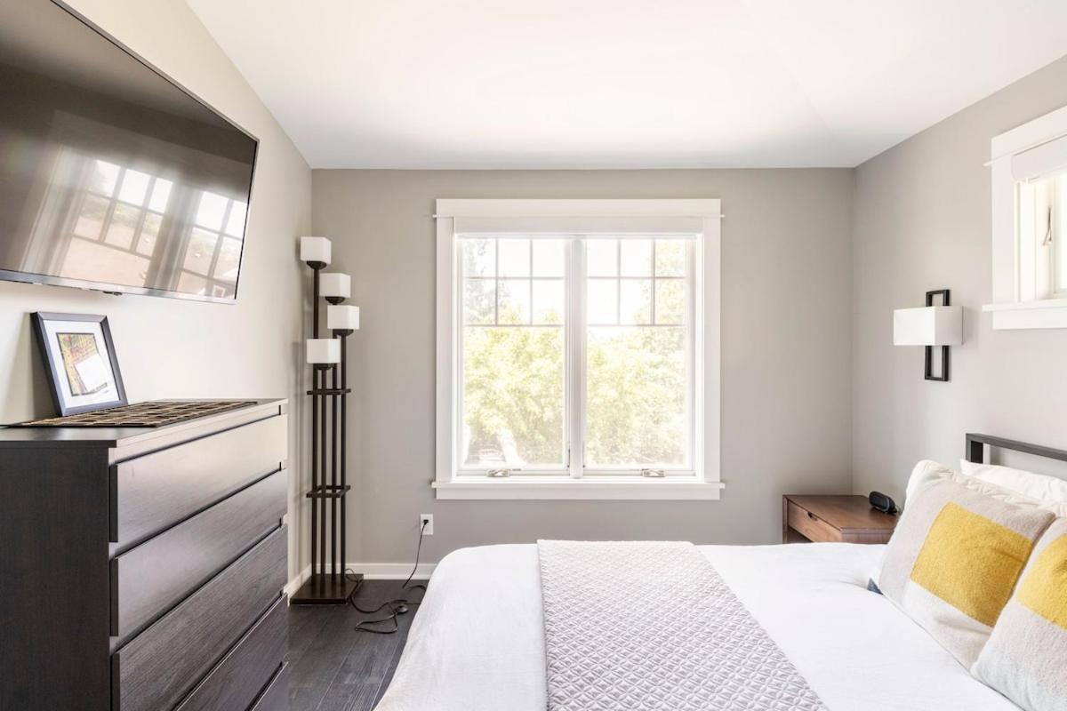 Bright One Bedroom With Garage In Fremont Neighborhood *