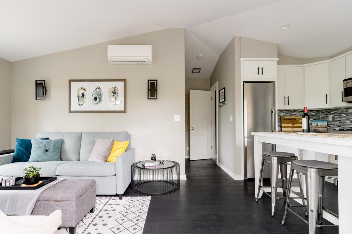 Bright One Bedroom With Garage In Fremont Neighborhood * Seattle
