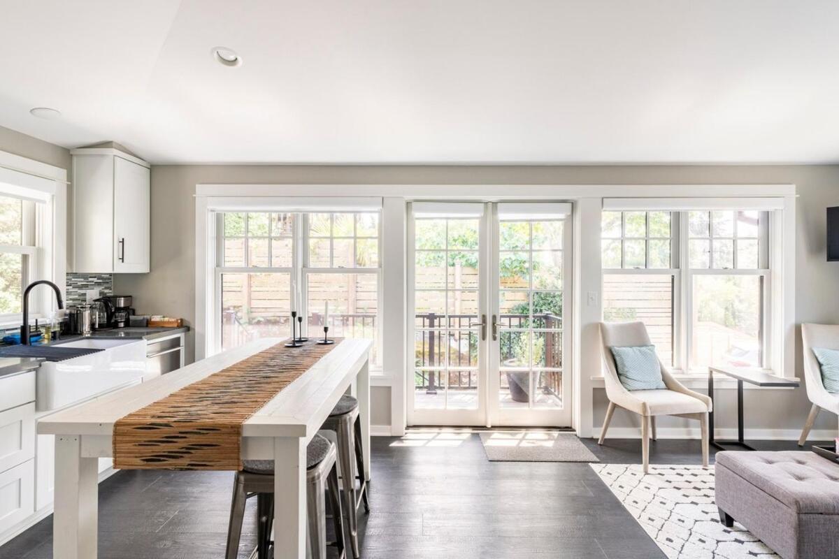 Bright One Bedroom With Garage In Fremont Neighborhood Holiday home *