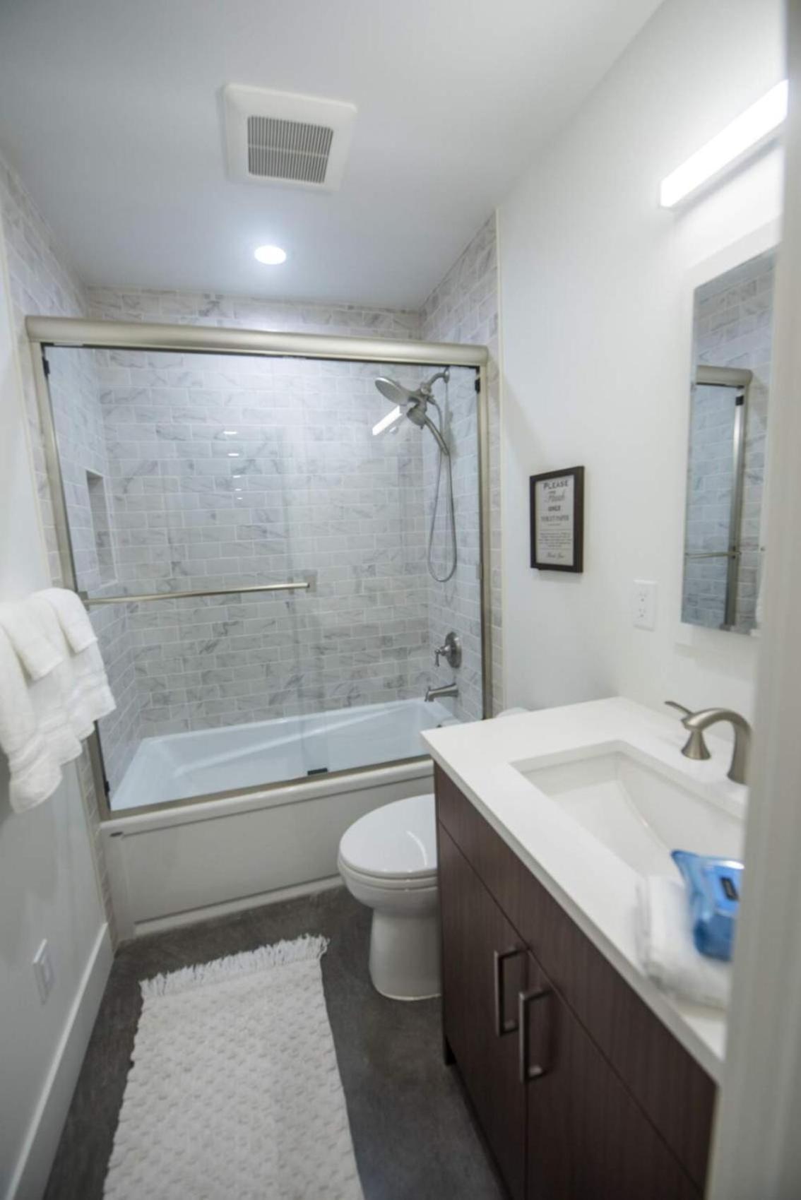 2 Bedroom Getaway Near Downtown Apartment Seattle