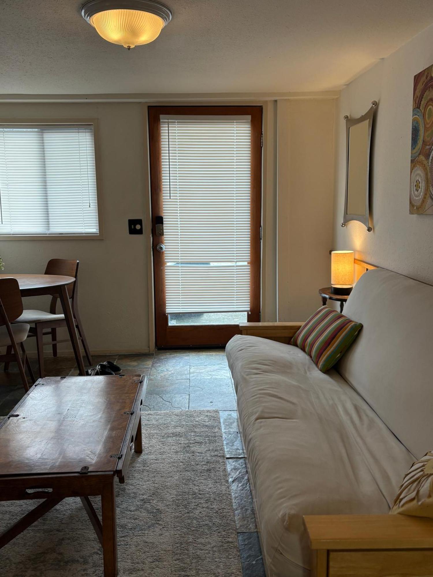 Queen Bea-seattle-queen Anne-basement-level Seattle