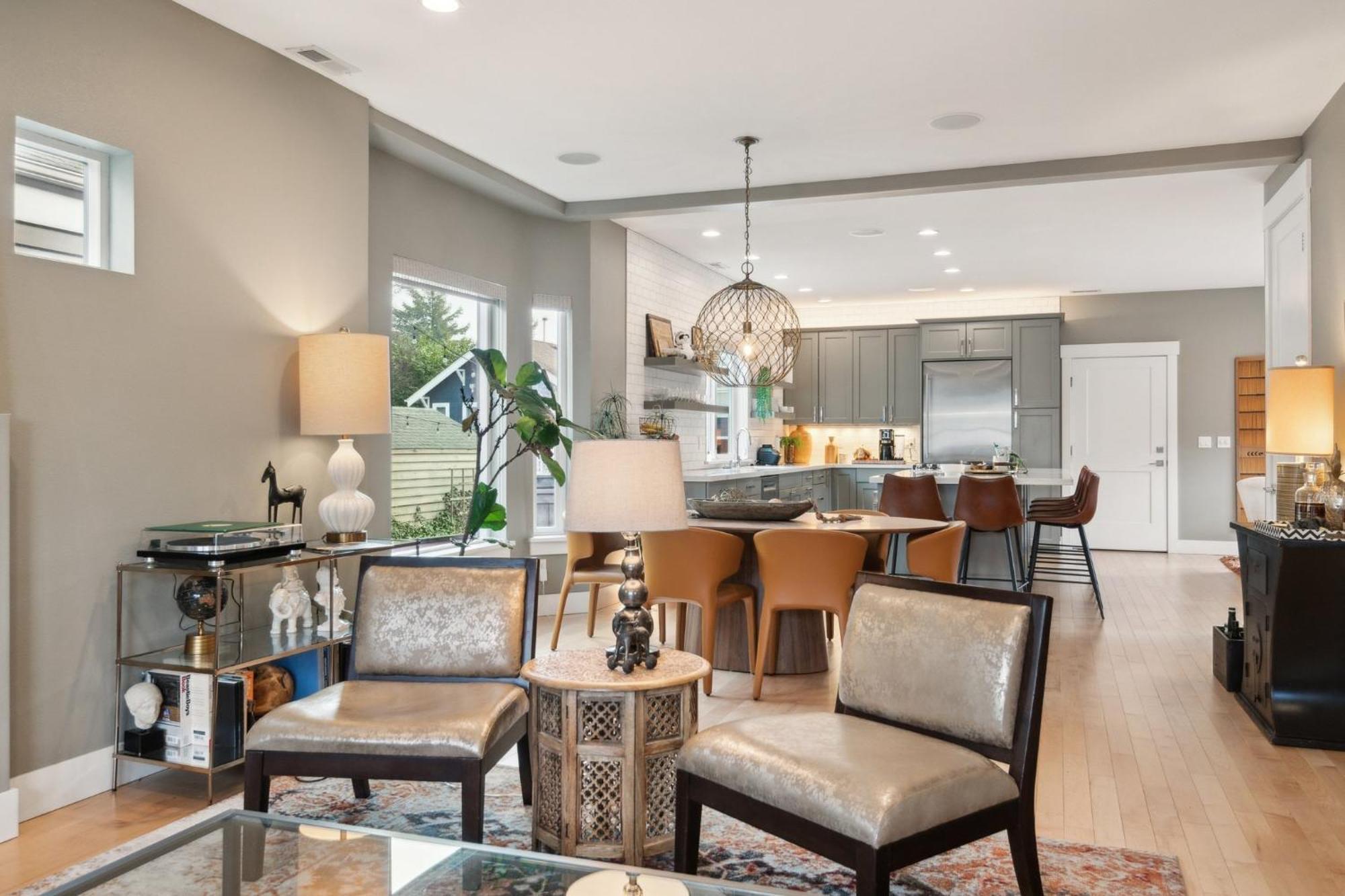 Holiday home Spacious Family Retreat - Media Room & Patio Home