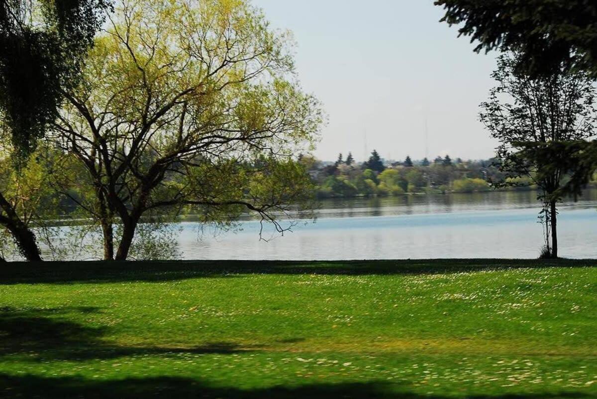 Greenlake Little Oasis